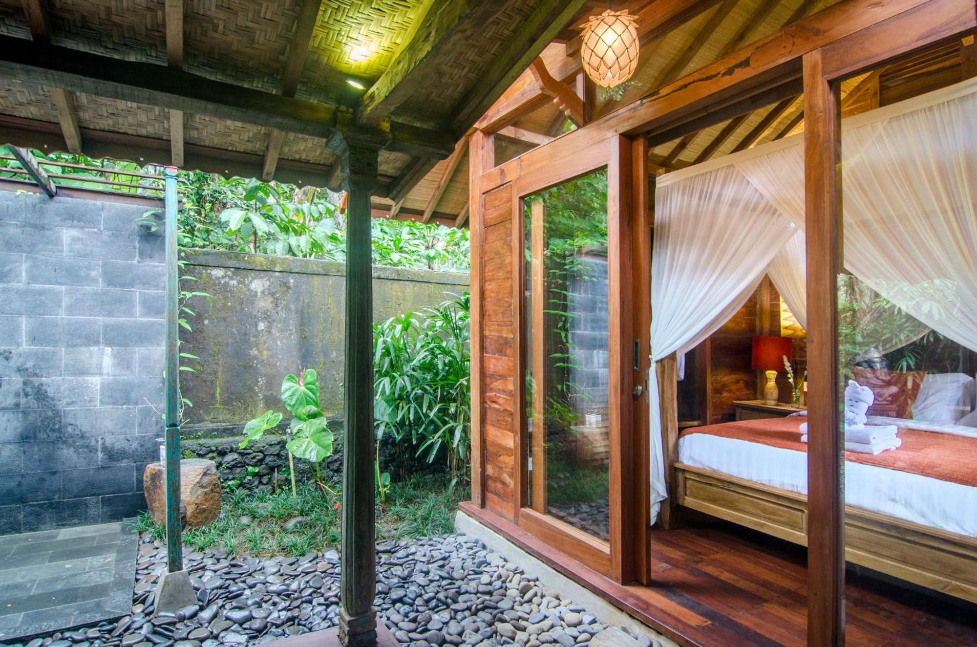 Dewi Tara Haven Bed & Breakfast กีอันยาร์ ห้อง รูปภาพ