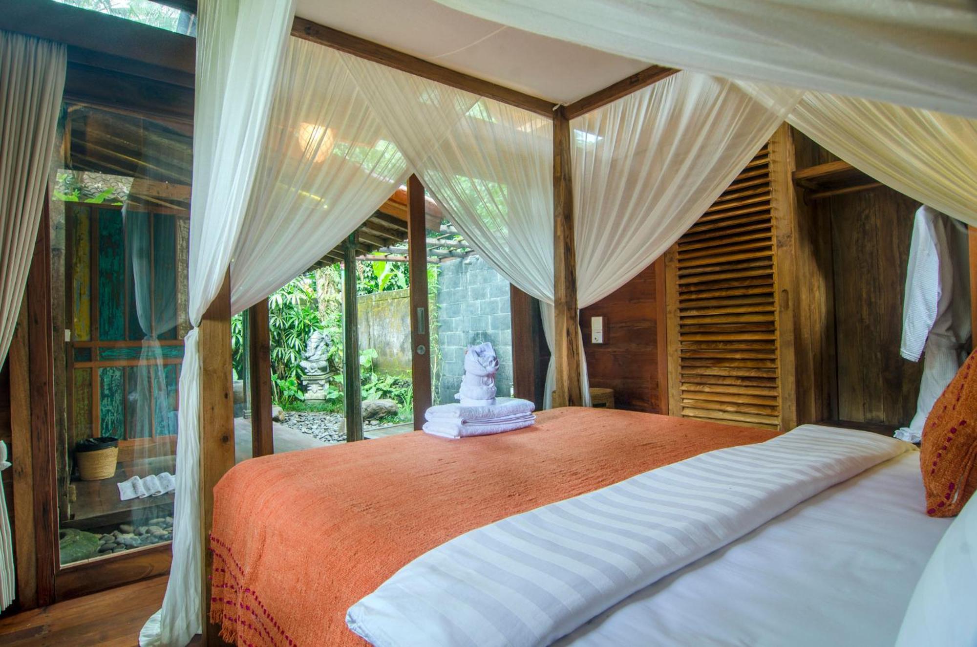Dewi Tara Haven Bed & Breakfast กีอันยาร์ ห้อง รูปภาพ